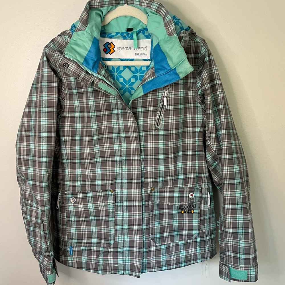 Special Blend Women’s Snowboarding Jacket Winter Sports Ski Coat Size Medium